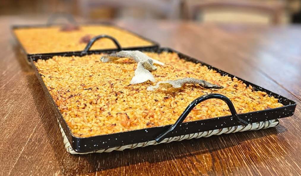 Giornata Mondiale della Paella - World Paella Day. Per l'occasione, abbiamo preparato due specialità di paella in edizione limitata